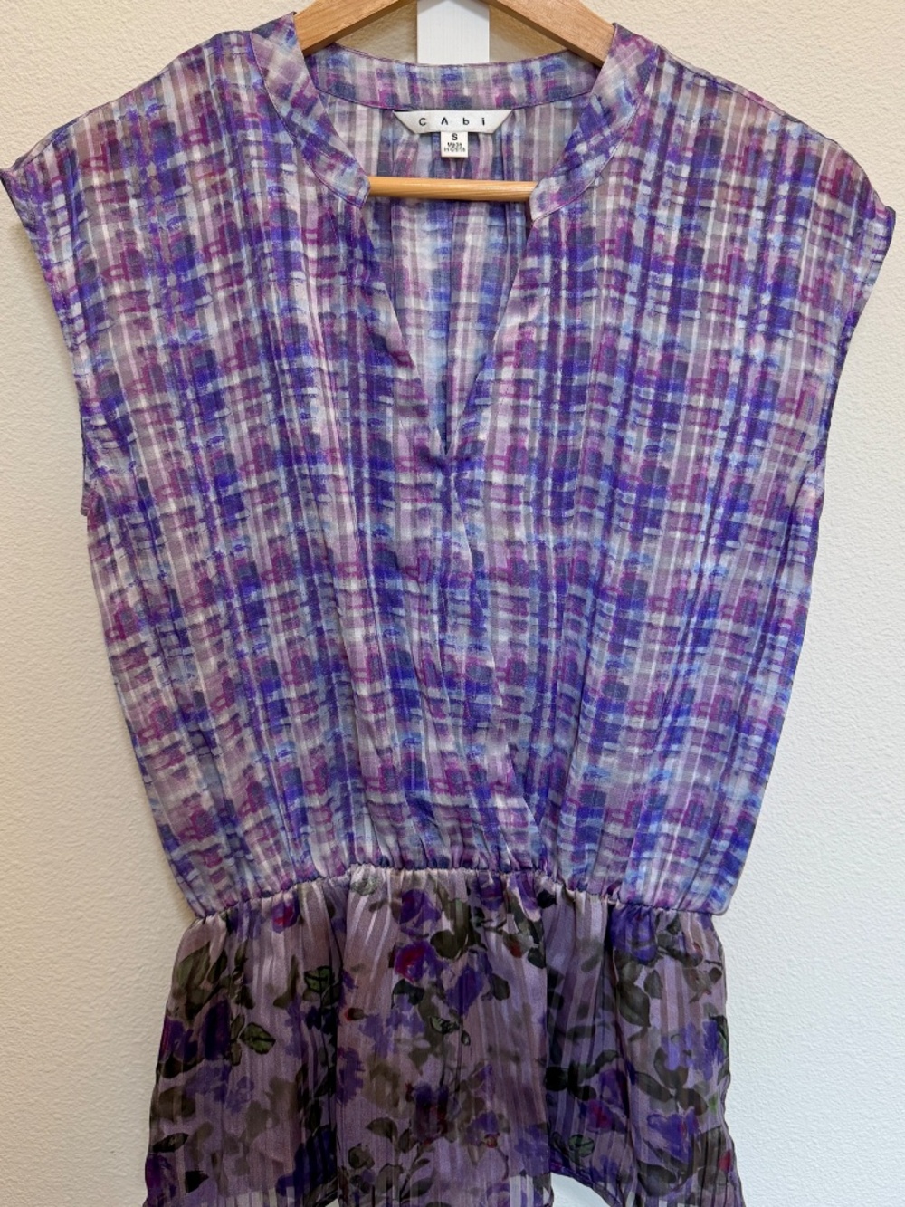 CAbi Eva Blouse Purple Floral Peplum Sleeveless Top S #731